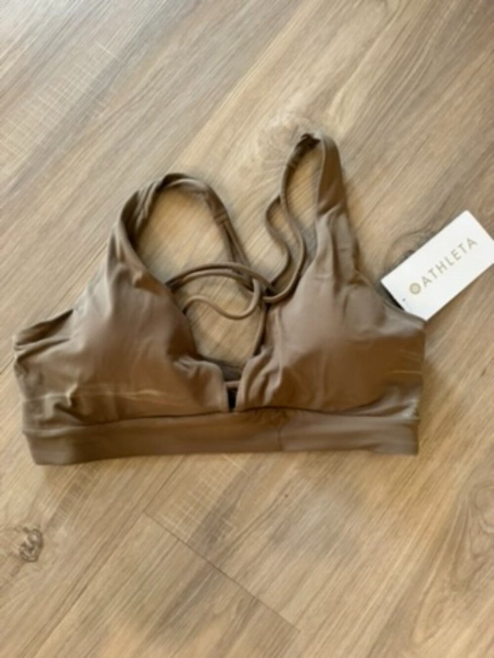 NWT ATHLETA sports bra Solace Keyhole BRA Large